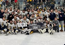 Neumann Men’s Hockey Wins MAC Championship in OT 